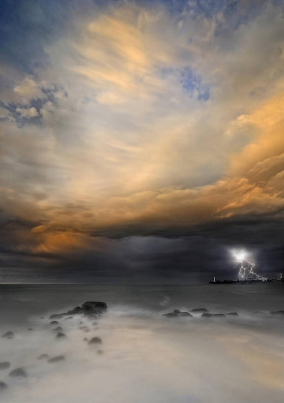 无人,竖图,室外,白天,长时间曝光,海浪,美景,闪电,暴风雨,法国,景观,乌云,云,天气,天空,自然,景色,摄影,照亮,自然风光,打雷,雷,比亚里茨,岩石,打闪,彩图,线状闪电