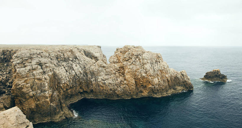 无人,横图,室外,白天,海洋,美景,西班牙,欧洲,景观,悬崖,风景,天空,自然,景色,摄影,宁静,岩层,南欧,自然风光,西班牙王国,巴利阿里群岛,巴利阿里,梅诺卡岛,岩石,彩图