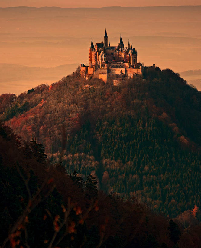 无人,竖图,室外,日落,山,建筑,德国,欧洲,城堡,云,历史,天空,摄影,宁静,西欧,德国文化,德意志联邦共和国,巴登.符腾堡,巴登.符腾堡州,巴符州,霍亨索伦堡,彩图