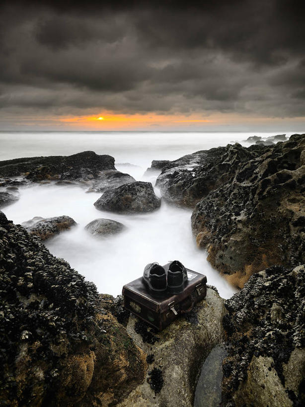 无人,竖图,室外,白天,长时间曝光,日落,太阳,手提箱,鞋子,葡萄牙,水平线,云,一对,天空,自然,摄影,宁静,新特拉,彩图