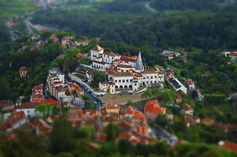 无人,宫殿,横图,俯视,室外,白天,建筑,葡萄牙,欧洲,首都,历史,里斯本,辛特拉,树,绿色,地标建筑,摄影,里斯本区,南欧,葡萄牙共和国,移轴摄影,新特拉,辛特拉文化景观,彩图,高角度拍摄,辛特拉王宫