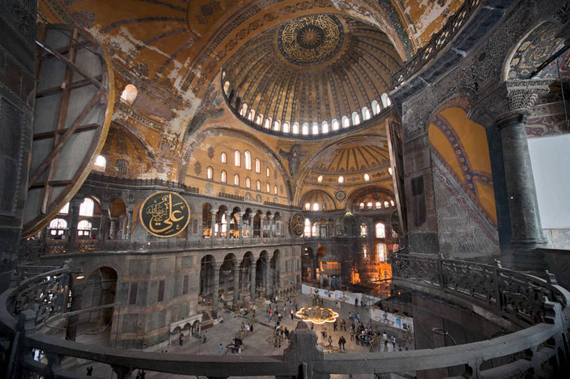 栏杆,横图,室内,白天,天花板,建筑,欧洲,标志,文字,字符,字母,历史,标识,地标建筑,摄影,伊斯兰教,圆顶建筑,清真寺,素檀阿梅特区,伊斯坦布尔,灵性,彩图,圣索菲亚大教堂