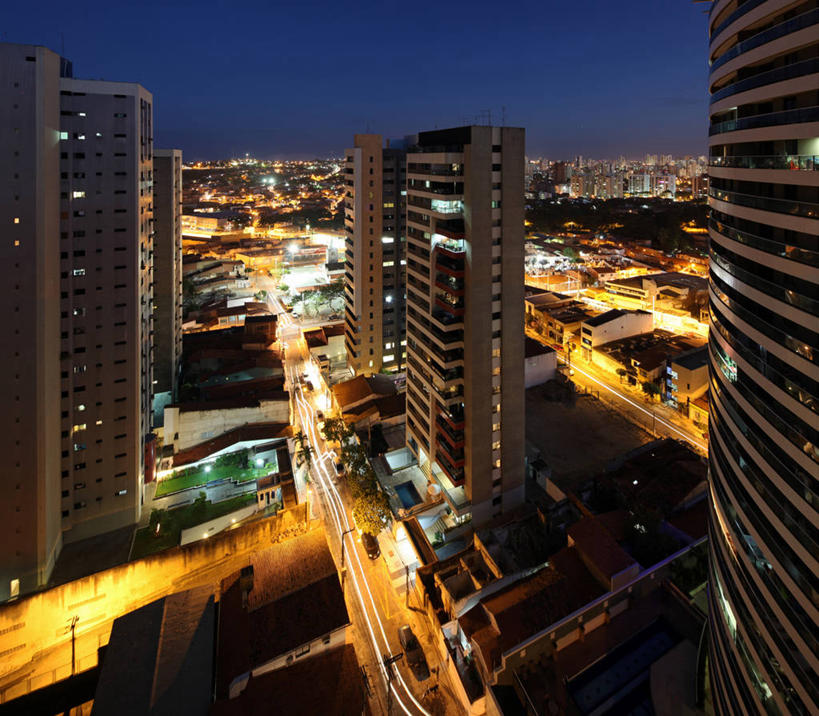 无人,横图,俯视,航拍,室外,夜晚,度假,美景,城市风光,城市,建筑,巴西,地平线,景观,辽阔,地面,娱乐,天空,享受,休闲,广阔,景色,南美,放松,摄影,一望无际,照亮,南美洲,拉丁美洲,鸟瞰,延伸,美洲,巴西联邦共和国,天地相交,亚美利加洲,南亚美利加洲,福塔雷萨,塞阿拉,塞阿拉州,塞阿腊,无边无际,一马平川,彩图,高角度拍摄