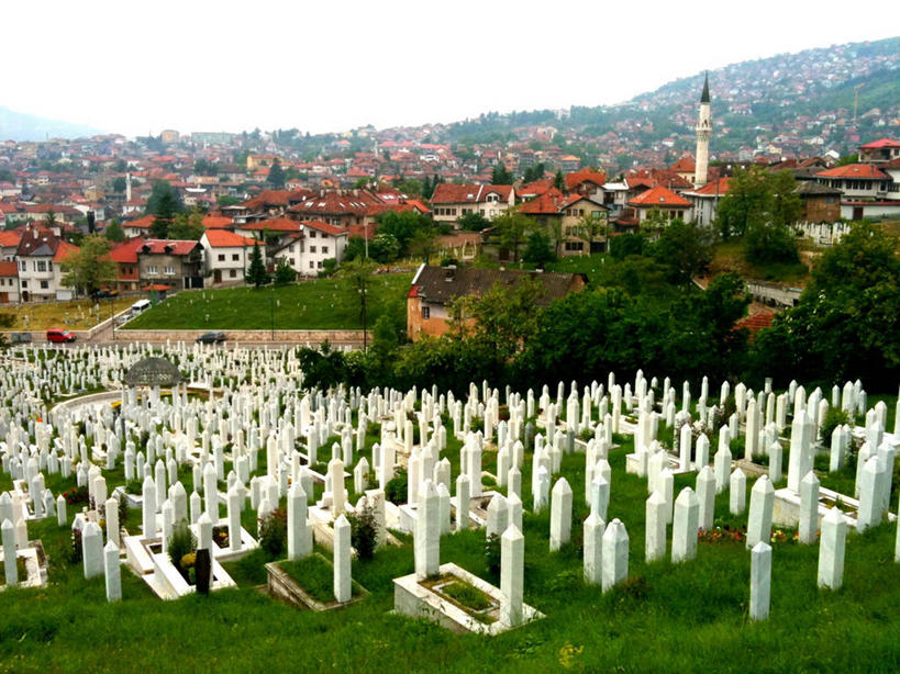 无人,横图,室外,白天,丰富,房屋,首都,草,树,天空,社区,墓地,摄影,死亡,伊斯兰教,记忆,萨拉热窝,彩图,波斯尼亚和黑塞哥维那