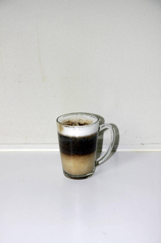 咖啡,无人,竖图,室内,留白,白色背景,日本,透明,饮料,摄影,简单,拿铁咖啡,彩图