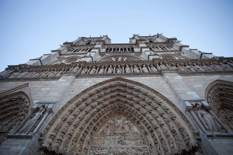 无人,教堂,横图,室外,白天,仰视,建筑,法国,巴黎,巴黎圣母院,首都,历史,天空,摄影,宗教,宗教建筑,法国文化,哥特式风格,式样,彩图,低角度拍摄,大教堂