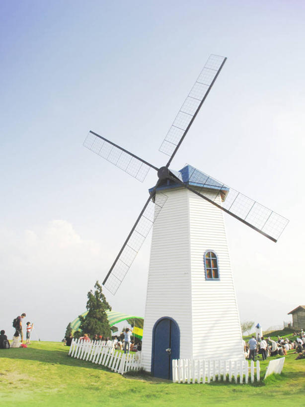 公园,竖图,室外,白天,建筑,台湾,风力,篱笆,草,树,天空,摄影,能源,环境保护,彩图