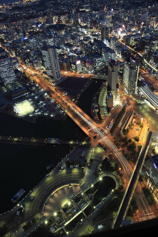 无人,竖图,俯视,航拍,室外,夜晚,长时间曝光,建筑,神奈川,日本,亚洲,日本文化,塔,桥,横滨,横滨市,神奈川县,现代,地标建筑,运输,摄影,照亮,鸟瞰,东亚,高架道路,本州,首府,关东地方,本州岛,日本国,横滨地标塔,横滨地标塔大厦,横滨路标塔,彩图,高角度拍摄