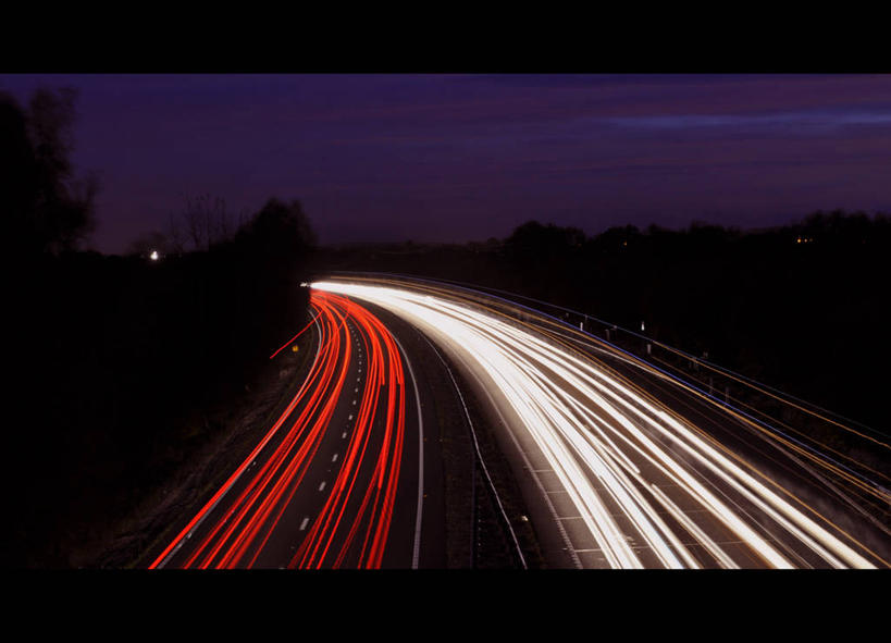 无人,横图,室外,夜晚,长时间曝光,路,英国,天空,运输,摄影,尾灯,迅速,照亮,彩图