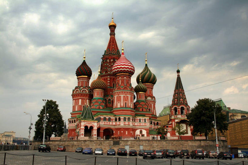 无人,教堂,停车场,横图,室外,白天,城市,建筑,汽车,欧洲,俄罗斯,亚洲,云,首都,天空,运输,摄影,宗教,停止,基督教,暂停,停滞,红场,莫斯科,俄联邦,俄罗斯联邦,莫斯科州,五海之港,圣巴索大教堂,波克罗夫斯基教堂,圣巴索教堂,圣巴西利亚大教堂,莫斯科红场,圣巴西尔大教堂,彩图,大教堂,俄罗斯文化,柏拉仁诺教堂