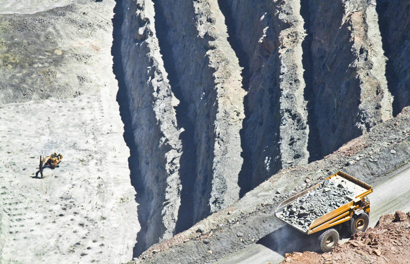 无人,工厂,横图,俯视,室外,白天,采矿业,卡车,澳大利亚,沙子,工业,运输,摄影,矿坑,岩层,西澳大利亚,岩石,彩图,高角度拍摄