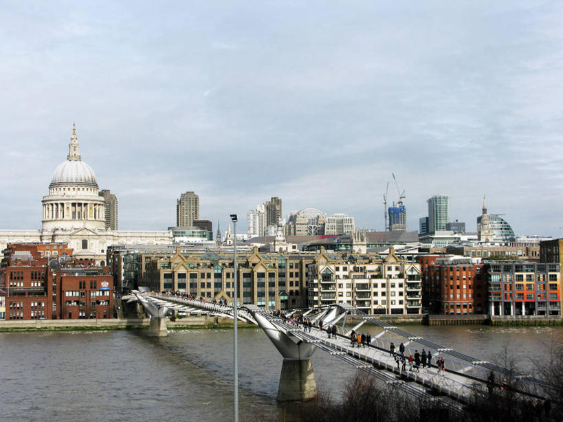 横图,俯视,室外,白天,河流,城市,建筑,英国,桥,首都,联系,摄影,圆顶建筑,万里无云,伦敦千禧桥,彩图,高角度拍摄,旅行