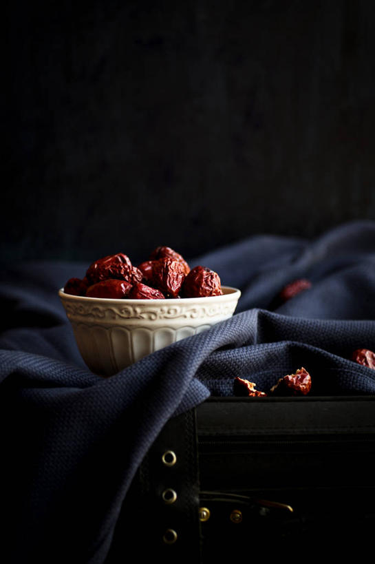 无人,竖图,室内,烹饪,桌子,静物,水果,北京,料理,食品,首都,韩式,菜肴,美食,饮食,桌布,食物,红色,蓝色,碗,干果,枣,摄影,佳肴,清新,韩国料理,韩国菜,韩式料理,彩图