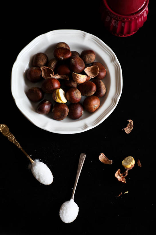 无人,竖图,俯视,北京,许多,准备,黑色背景,栗子,食品,首都,很多,饮食,汤匙,碗,摄影,彩图,高角度拍摄,影棚拍摄