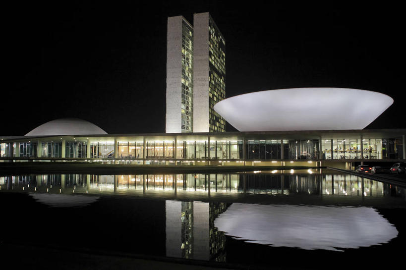 无人,横图,室外,夜晚,建筑,巴西,美国,反射,首都,现代,南美,摄影,照亮,南美洲,北美,北美洲,拉丁美洲,圆顶建筑,政府,美洲,巴西联邦共和国,首府,北亚美利加洲,亚美利加洲,南亚美利加洲,巴西利亚,巴西里亚,联邦大楼,死水,彩图,美利坚合众国