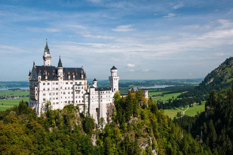 无人,横图,俯视,室外,白天,山,建筑,德国,城堡,云,历史,天空,摄影,宁静,德国文化,哥特式风格,新天鹅城堡,巴伐利亚,彩图,高角度拍摄