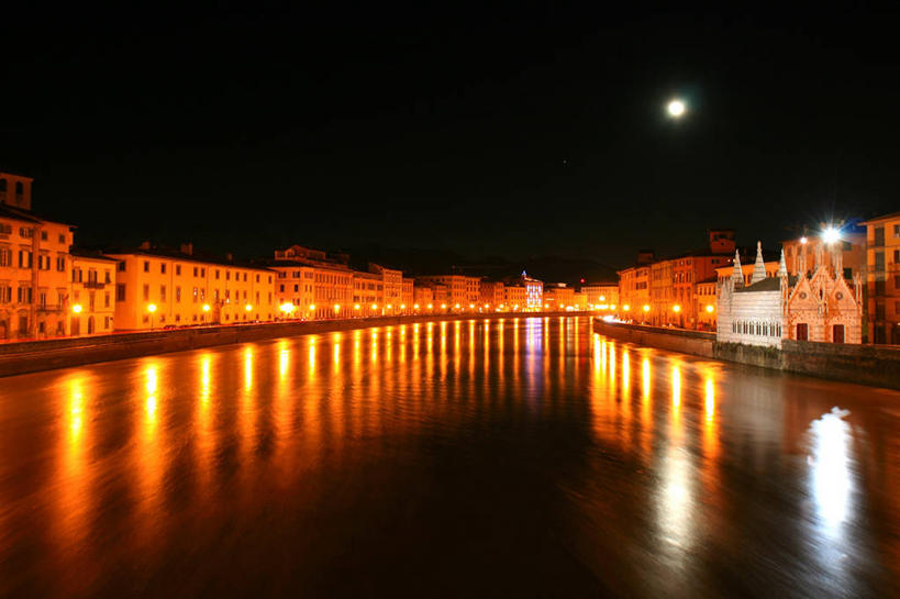 无人,教堂,横图,室外,夜晚,河流,建筑,路灯,意大利,反射,月亮,天空,摄影,宗教,宁静,照亮,比萨,基督教,托斯卡纳区,彩图
