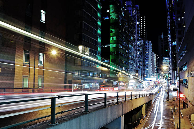 无人,横图,室外,夜晚,长时间曝光,度假,美景,城市风光,城市,建筑,路灯,照明,香港,景观,交通,联系,方向,娱乐,现代,灯,灯具,享受,休闲,景色,放松,运输,摄影,尾灯,迅速,照亮,照明设备,前照灯,前大灯,湾仔,车前灯,彩图,旅行