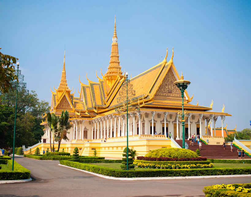 无人,宫殿,横图,室外,白天,建筑,路,柬埔寨,尖顶,首都,历史,草,树,地标建筑,摄影,宁静,万里无云,彩图,金边,柬埔寨文化