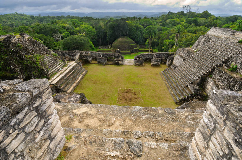无人,横图,俯视,室外,白天,建筑,伯利兹,云,历史,废墟,台阶,树,天空,摄影,宁静,中美洲,美洲,玛雅文明,首府,亚美利加洲,中美,中亚美利加洲,古代文明,彩图,高角度拍摄,卡哈帕奇,卡约区,圣伊格纳西奥
