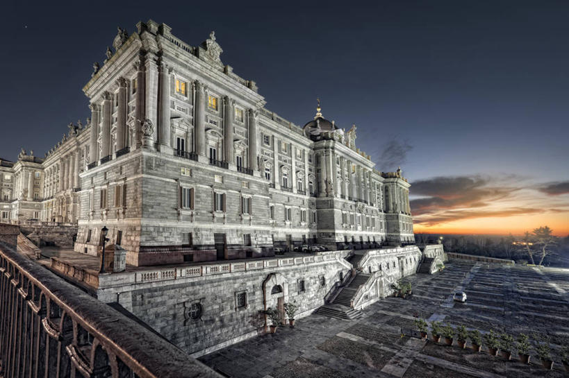 无人,宫殿,横图,室外,建筑,花盆,西班牙,一排,整齐,云,首都,排列,天空,黄昏,马德里,财富,摄影,队列,皇室,马德里皇宫,彩图