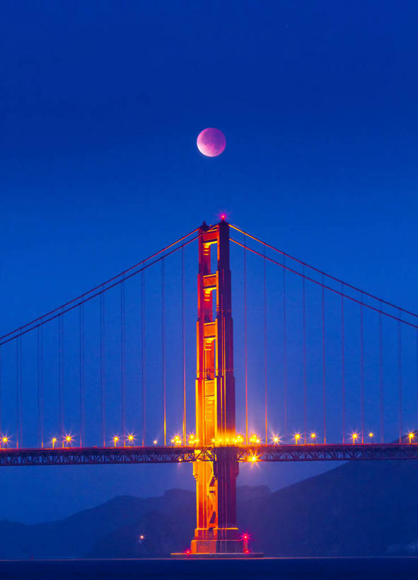 无人,竖图,室外,夜晚,海洋,美景,城市,建筑,美国,柱子,景观,月亮,联系,风景,天空,自然,景色,摄影,吊桥,支撑,照亮,加利福尼亚,自然风光,旧金山,月蚀,钢缆,彩图