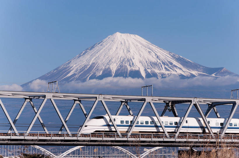 无人,横图,室外,白天,旅游,度假,美景,雪,雪山,路,铁路,火车,富士山,日本,日本文化,景观,云,轨道,交通,铁轨,娱乐,列车,车,风景,天空,自然,地标建筑,交通工具,享受,休闲,景色,放松,寒冷,运输,摄影,自然风光,载具,高速列车,自然地理,彩图,铁路列车