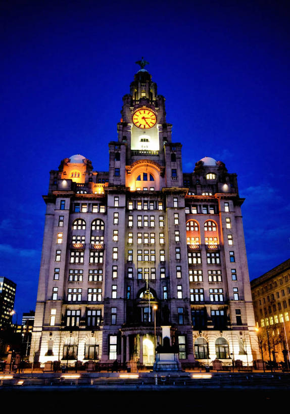 无人,竖图,室外,城市,建筑,英国,欧洲,云,英格兰,黄昏,地标建筑,摄影,照亮,西欧,大不列颠,英国文化,大不列颠及北爱尔兰联合王国,大不列颠及爱尔兰联合王国,首府,英吉利,利物浦,皇家利物大厦,利物浦市,墨西塞德郡,默西塞德,默西赛德郡,钟,彩图,大不列颠王国,大英帝国,联合王国,日不落帝国