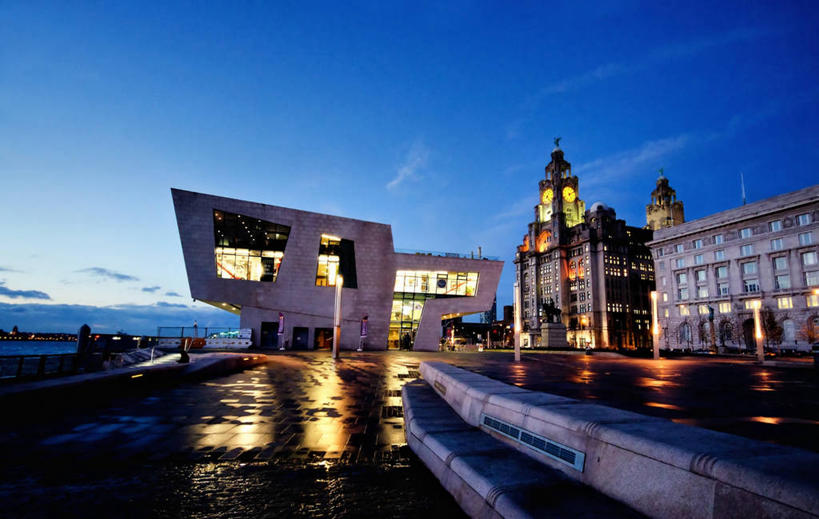 无人,码头,横图,室外,度假,美景,城市风光,城市,港口,建筑,英国,欧洲,反射,景观,云,娱乐,英格兰,黄昏,地标建筑,享受,休闲,景色,放松,摄影,照亮,西欧,大不列颠,英国文化,大不列颠及北爱尔兰联合王国,大不列颠及爱尔兰联合王国,首府,英吉利,利物浦,皇家利物大厦,利物浦市,墨西塞德郡,默西塞德,默西赛德郡,彩图,摆渡口,埠头,渡口,渡头,港湾,海港,货运码头,口岸,商港,大不列颠王国,大英帝国,联合王国,日不落帝国