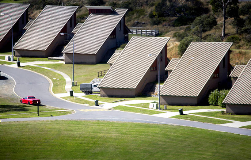 无人,横图,室外,白天,雪,植物,建筑,路,汽车,澳大利亚,房屋,屋顶,冬天,城镇,寒冷,运输,摄影,新南威尔士,彩图,房屋建设