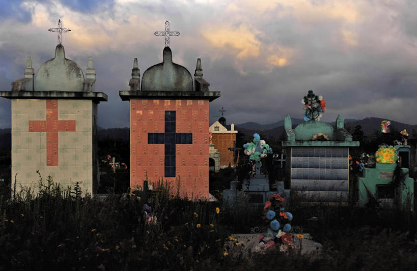 无人,横图,室外,墨西哥,一排,整齐,云,历史,草,排列,天空,黄昏,墓地,摄影,宗教,死亡,基督教,拉丁美洲,队列,恰帕斯州,灵性,墓穴,传统文化