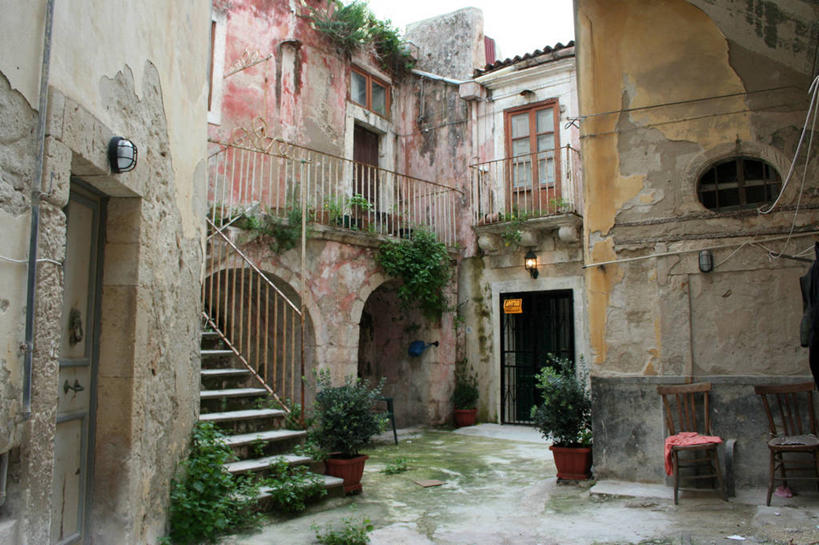 无人,横图,室外,白天,建筑,意大利,房屋,庭院,古城,地标建筑,摄影,西西里,南欧,意大利文化,破败