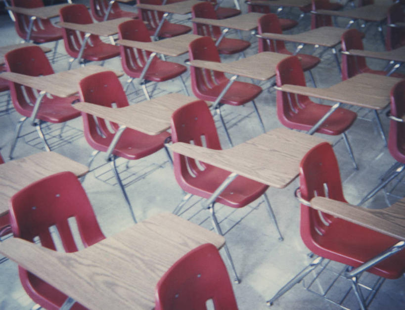 无人,横图,俯视,室内,白天,重复,家具,美国,一排,许多,丰富,整齐,很多,教育,书桌,排列,教室,摄影,北美,北美洲,顺序,队列,美洲,北亚美利加洲,亚美利加洲,犹他,盐湖城,高角度拍摄,美利坚合众国,盐湖县