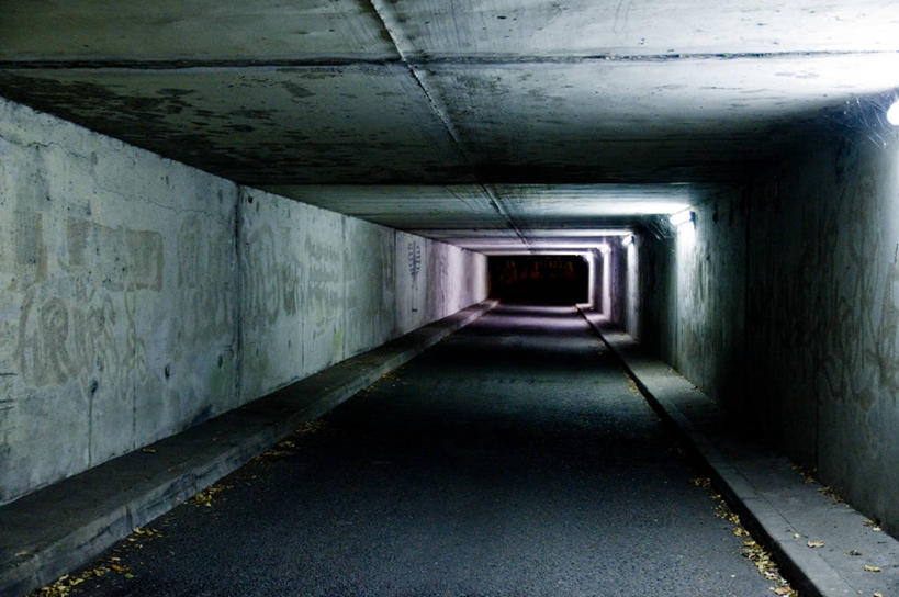 无人,停车场,横图,室内,白天,安全,法国,隧道,墙,光亮,运输,摄影,照亮,布列塔尼,中欧,莫尔比昂省