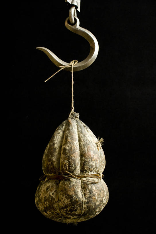 无人,竖图,室内,南瓜,瑞士,吊挂,悬挂,黑色背景,挂,饮食,黑色,平衡,摄影,准确,简单,中欧,洛桑,想法,沃州,滑车,影棚拍摄