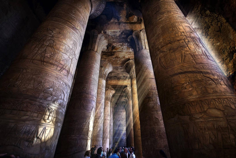 太阳穴,无人,横图,室内,仰视,建筑,埃及,柱子,拱门,地标建筑,摄影,宗教,中东,北非,埃及文化,灵性,低角度拍摄,传统文化