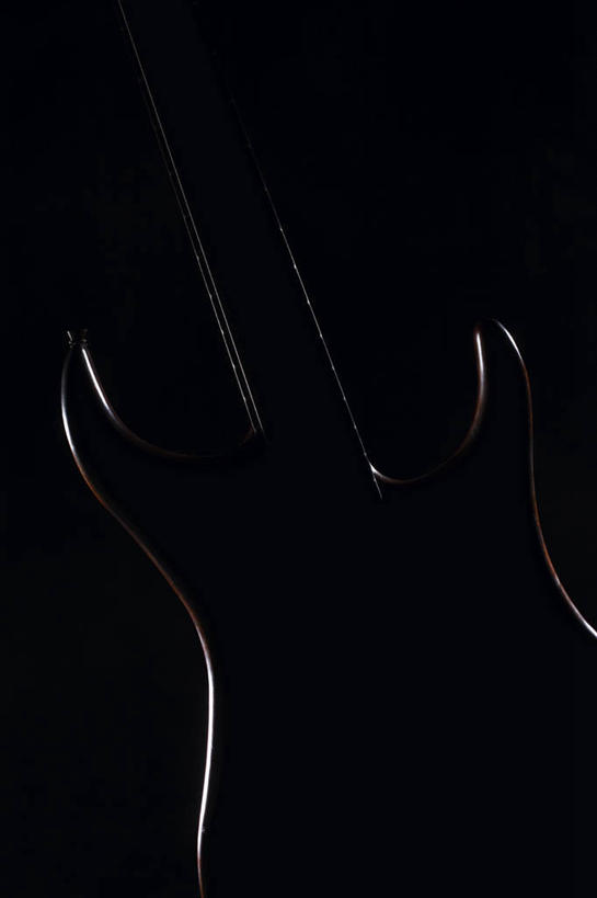 无人,竖图,室内,特写,埃及,开罗,黑色背景,低音吉他,电吉他,弦乐器,首都,音乐,一个,黑色,摄影,单个,简单,北非,影棚拍摄