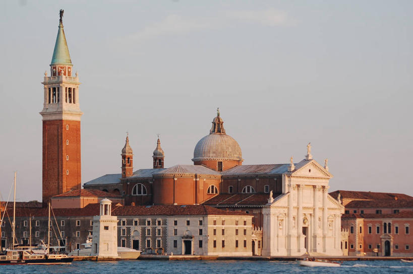 无人,教堂,横图,室外,白天,建筑,意大利,威尼斯,节日,钟楼,历史,文化,地标建筑,祈祷,健康,许愿,摄影,宗教,信仰,纪念,祈求,基督教,圆顶建筑,南欧,天主教,意大利文化,圣乔治教堂,平安,旅行