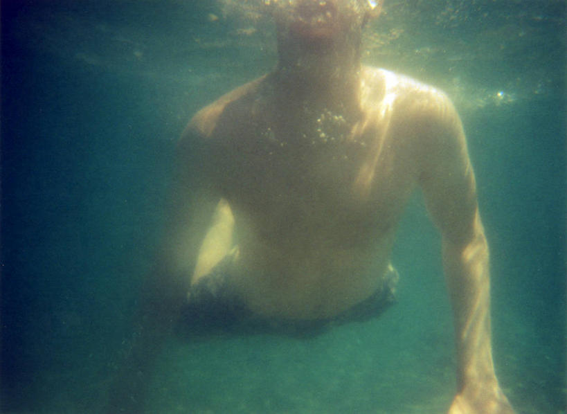 游泳,西方人,成年人,一个人,横图,水下,希腊,欧洲,欧洲人,仅一个男性,仅一个人,裸露,仅一个年轻男性,潜水,摄影,享乐,南欧,裸,多德卡尼斯群岛,男人,男性,年轻男性,白种人,年轻人,休闲活动