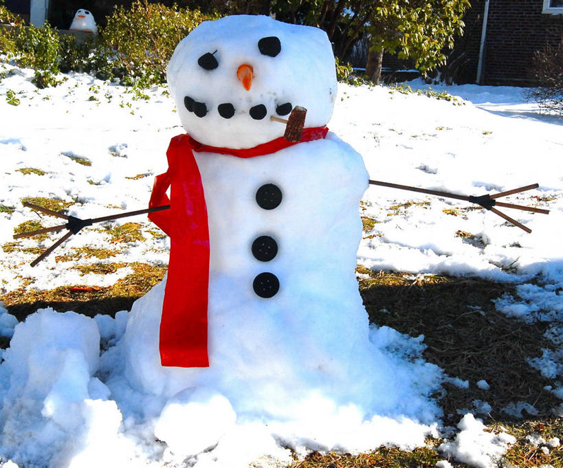 无人,横图,室外,白天,雪,美国,融化,雪人,冬天,围巾,寒冷,摄影,创造力,宾夕法尼亚,想法,旅行,领饰,传统文化,拟人