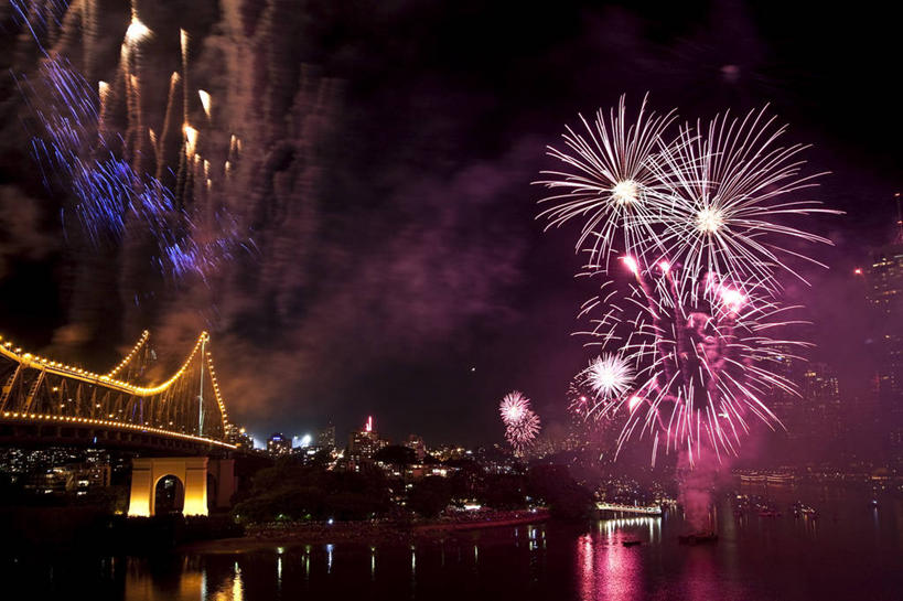 无人,横图,室外,夜晚,爆炸,河流,建筑,澳大利亚,庆祝,反射,流水,桥,光亮,联系,焰火,烟,运输,摄影,照亮,昆士兰州,澳大拉西亚,布里斯班,故事桥,旅行,月