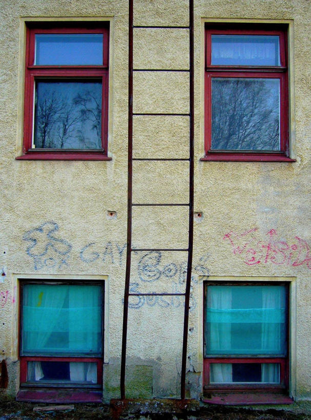 无人,竖图,室外,白天,窗户,建筑,反射,梯子,摄影,简单