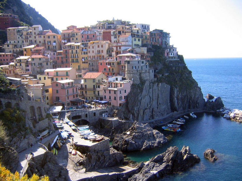 无人,横图,室外,白天,海洋,水,建筑,船,意大利,欧洲,停靠,房屋,海岸线,悬崖,渔船,天空,社区,运输,摄影,停止,岩层,南欧,停泊,暂停,意大利文化,停滞,意大利共和国,利古里亚,利古里亚大区,马纳罗拉,五渔村,五乡地,岩石,旅行