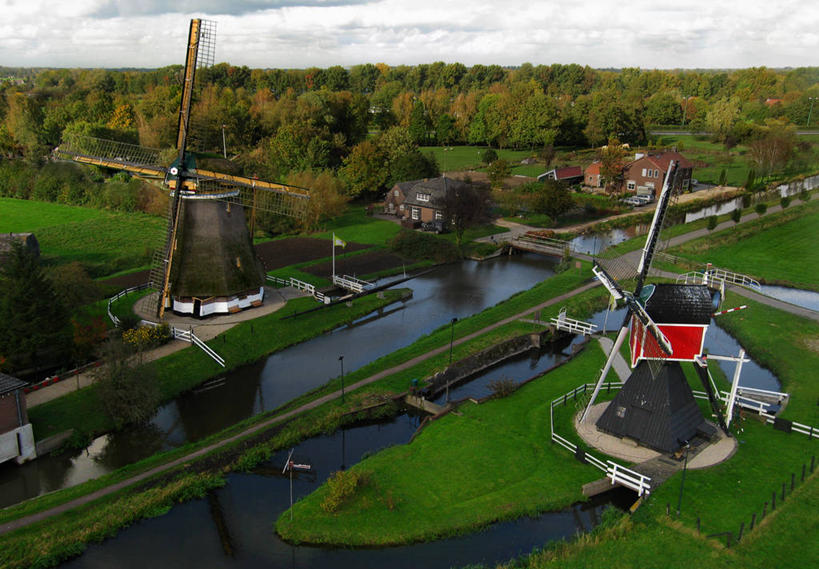 无人,横图,俯视,室外,白天,旅游,度假,湖,美景,建筑,风车,纽约,荷兰,美国,风力,隧道,景观,娱乐,草,树,自然,地标建筑,享受,休闲,景色,放松,摄影,能源,北美,北美洲,地道,自然风光,美洲,替代能源,环境保护,纽约市,纽约州,帝国之州,帝国州,北亚美利加洲,亚美利加洲,乌特勒支,高角度拍摄,旅行,美利坚合众国,荷兰隧道