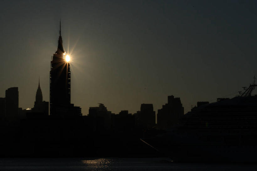 无人,横图,室外,度假,日出,美景,太阳,天际线,城市风光,城市,建筑,摩天大楼,日光,美国,景观,黎明,娱乐,天空,黄昏,地标建筑,享受,休闲,办公大楼,景色,放松,摄影,剪影,逆光,霍博肯,帝国大厦,新泽西,旅行