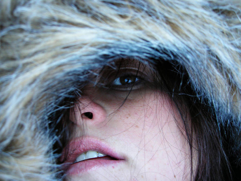 西方人,成年人,中年人,头,一个人,横图,特写,信心,纺织品,欧洲,美国,欧洲人,仅一个女性,仅一个人,仅一个中年女性,思考,人体,摄影,北美,北美洲,毛皮,肖像,美洲,威斯康辛州,北亚美利加洲,亚美利加洲,威斯康星,威斯康星州,威斯康辛,权皮之州,獾穴之州,美洲獾之州,獾州,奶制品之州,密尔沃基,女人,女性,中年女性,白种人,头部,风帽,美利坚合众国