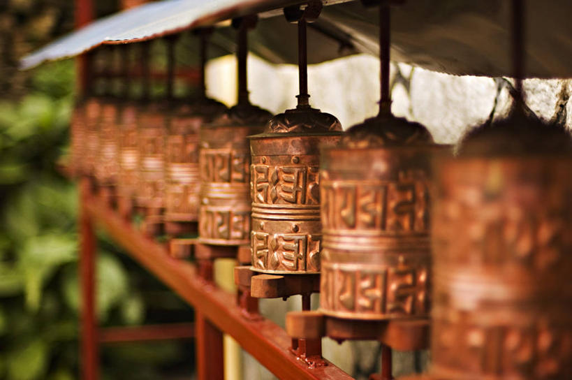 无人,横图,室外,特写,白天,重复,尼泊尔,一排,丰富,整齐,排列,摄影,佛教,部分,队列,转经筒,宗教用品,灵性,印度次大陆,传统文化