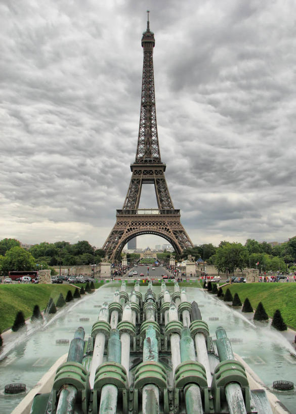 无人,公园,竖图,室外,白天,旅游,度假,多云,建筑,法国,巴黎,艾菲尔铁塔,塔,首都,树,天空,地标建筑,摄影,园林,法国文化,中欧,法兰西岛大区,旅行