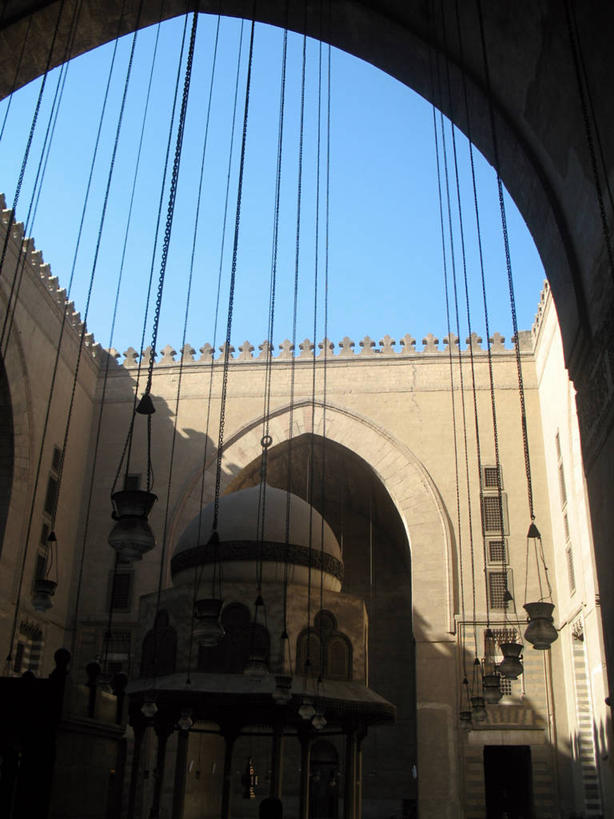 无人,竖图,室外,白天,城市,建筑,非洲,埃及,开罗,首都,天空,摄影,伊斯兰教,中东,圆顶建筑,清真寺,北非,万里无云,首府,埃及文化,阿拉伯埃及共和国,金字塔之国,棉花之国,阿非利加洲,开罗省,苏丹.哈桑清真寺,旅行