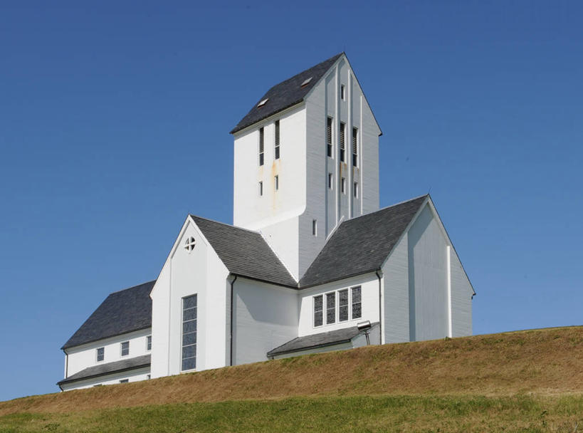 无人,教堂,横图,室外,白天,山,建筑,欧洲,冰岛,屋顶,蓝色,天空,摄影,宗教,基督教,宗教建筑,北欧,万里无云,冰岛共和国,旅行